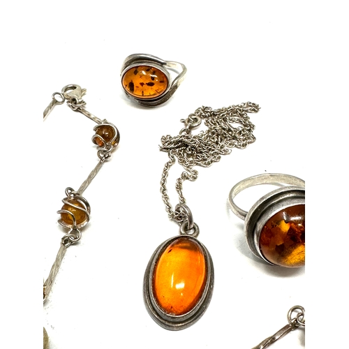 241 - Selection of silver & amber jewellery weight 32g