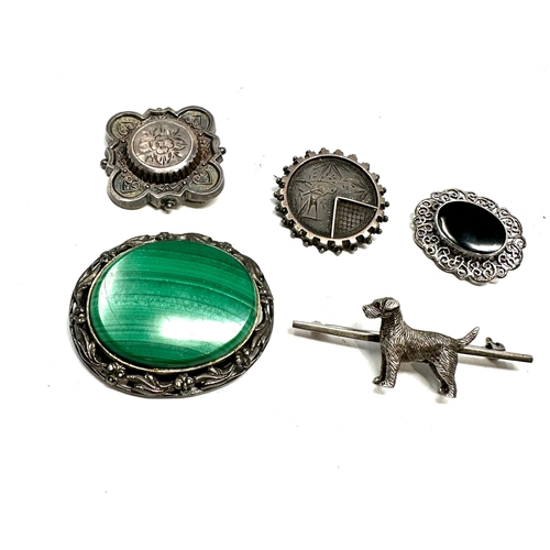 247 - Selection of antique & vintage silver brooches