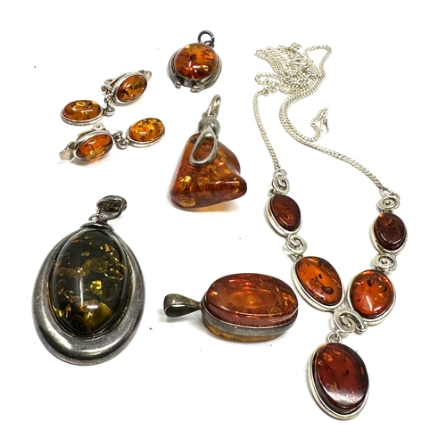 255 - selection of vintage silver & amber jewellery