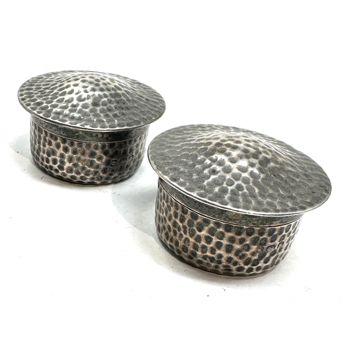 14 - pair of antique silver pill boxes each measure approx 3.5 cm dia