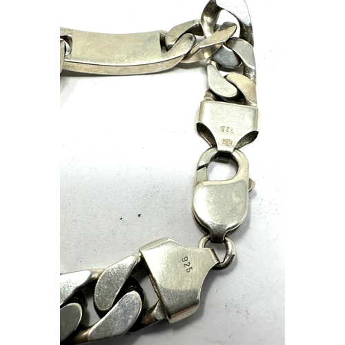 257 - Vintage chunky silver curb link bracelet weight 53g