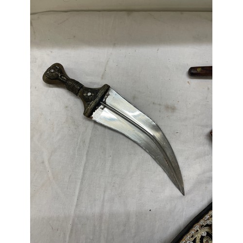 536 - Arab Jambia dagger, Rodgers bowie knife