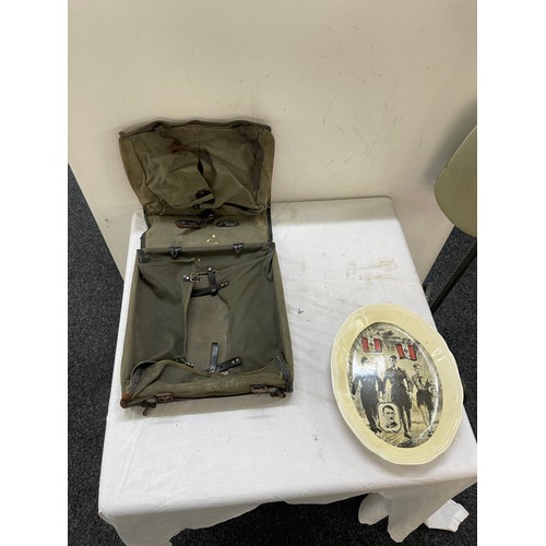 556 - WW2 German army backpack and old plate