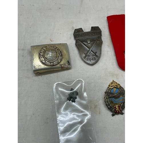 539 - WW2 German military insignia, please include 