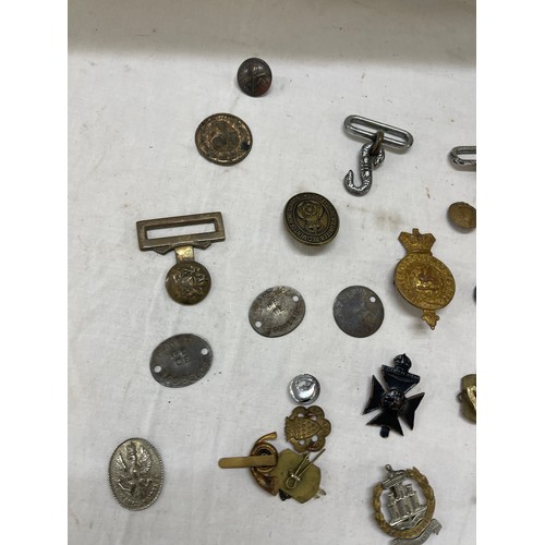 537 - Selection of military army naval badges and insignia