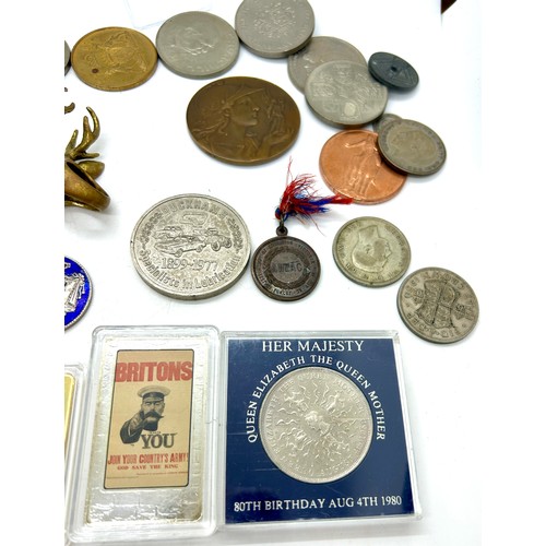 550 - Selection of assorted vintage and later coins, medals, brass deer ring etc