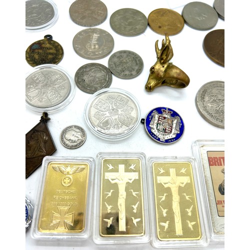 550 - Selection of assorted vintage and later coins, medals, brass deer ring etc