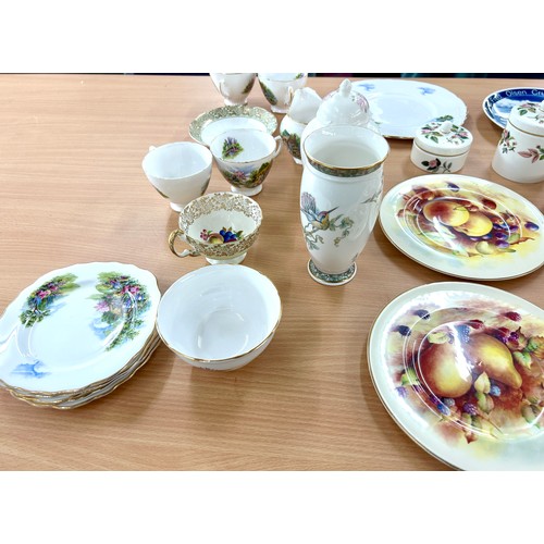 140 - Selection of part dinner and tea Royal Norfolk services, selection of collectors by Jade, various ot... 