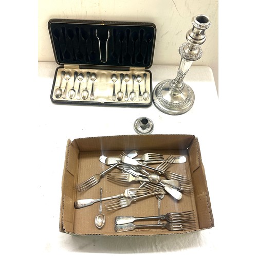 559 - Selection of vintage and later cutlery