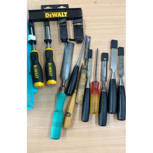 96 - Selection of approximately 40 chisels