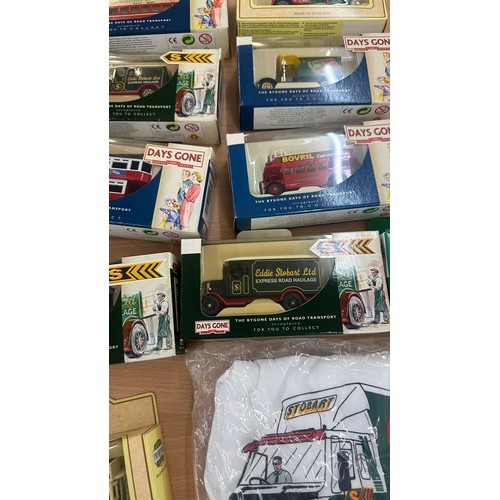 211 - Selection of boxed diecast vehicles to include Eddie Stobart, Days gone etc selection vintage calend... 