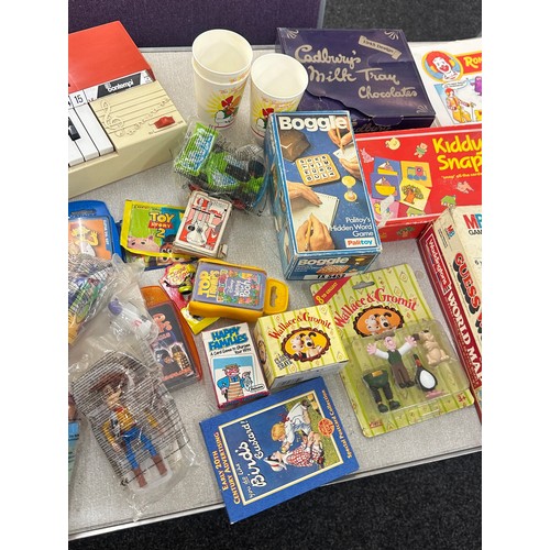 223 - Selection vintage and later childrens toys and games to include McDonalds, Boggle, Top trumps, board... 