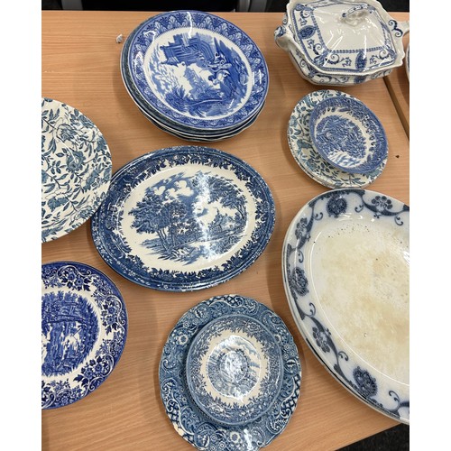 224 - Large selection of blue and white pottery to include meat plates, tureens etc