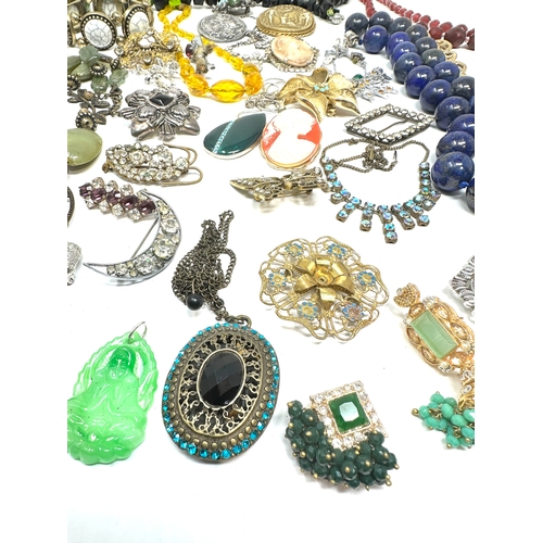 333 - selection of costume jewellery weight 1.1k