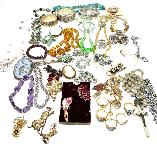 334 - selection of costume jewellery weight 900g