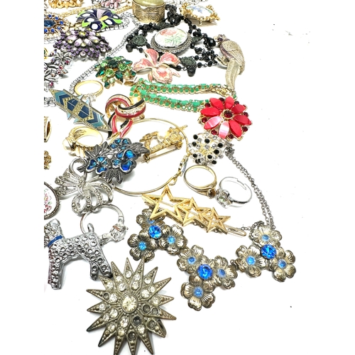 336 - selection of costume jewellery weight 900g