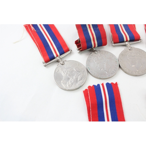 378 - WW2 War Medals & Ribbons x 10