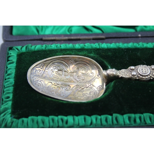 46 - .925 sterling spoon w/ fitted case