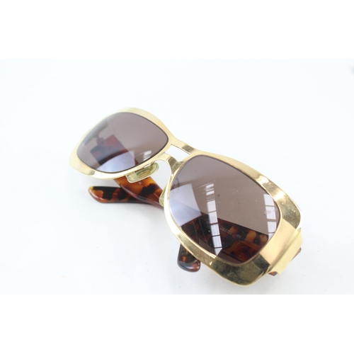 465 - Designer Gucci Sunglasses In Case