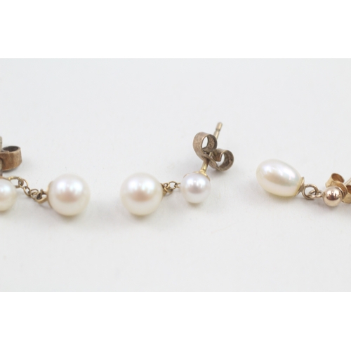 150 - 2 x 9ct gold cultured pearl set drop earrings (2.3g)