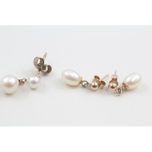 150 - 2 x 9ct gold cultured pearl set drop earrings (2.3g)