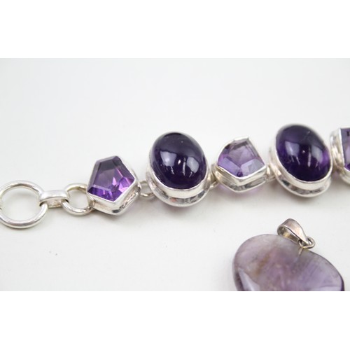 284 - A collection of silver amethyst set jewellery (53g)