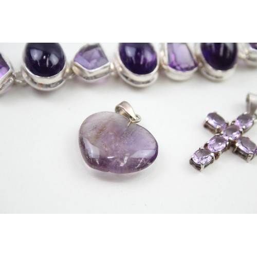 284 - A collection of silver amethyst set jewellery (53g)