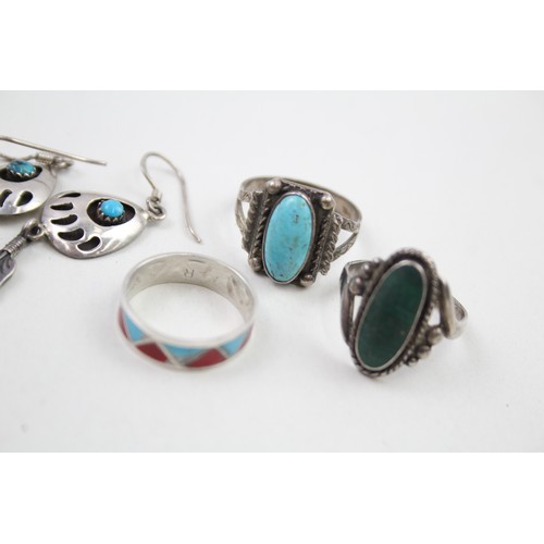 294 - A collection of stone set Native American made jewellery (27g)