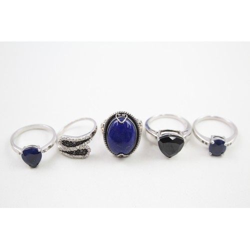 312 - Five silver gemstone set rings inlcuding diamond and lapis (31g)