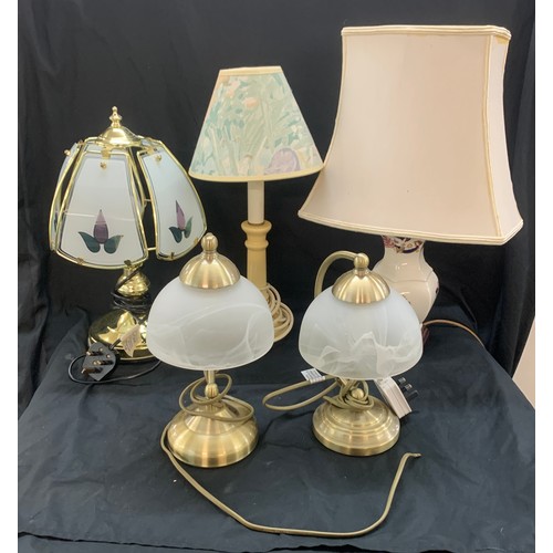 157 - Selection of lamps tallest measures approx 19 inches- untested