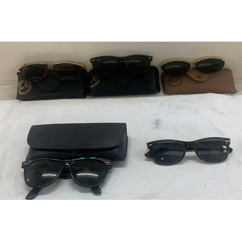 517 - Rayban Sunglasses / most include glasses in Cases x 5