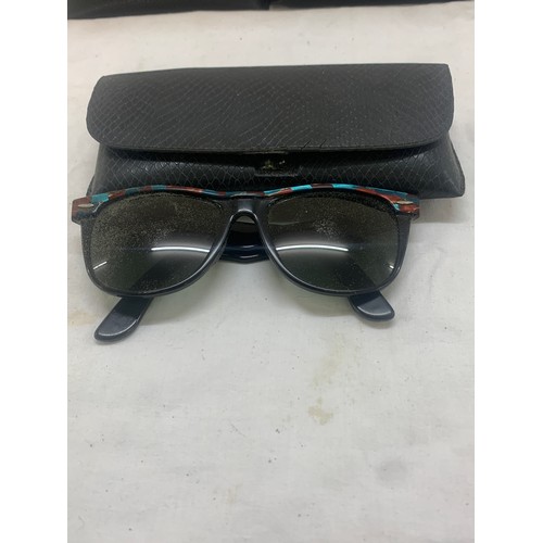 517 - Rayban Sunglasses / most include glasses in Cases x 5