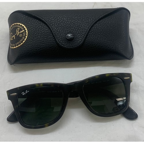 517 - Rayban Sunglasses / most include glasses in Cases x 5