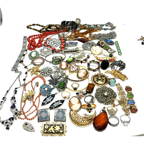 339 - selection of costume jewellery weight 1k