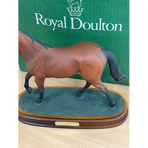 114 - Boxed Royal Doulton Red Rum horse figure on wooden plinth