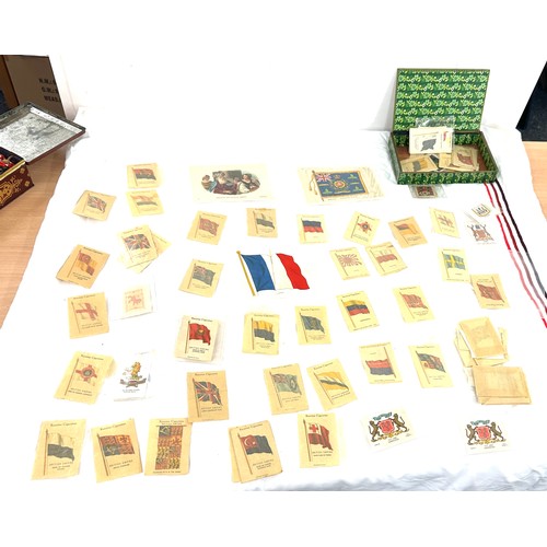 547 - Quantity of silk cigarette cards