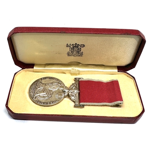 346 - Boxed ER.11 British Empire medal to Frederick reubert