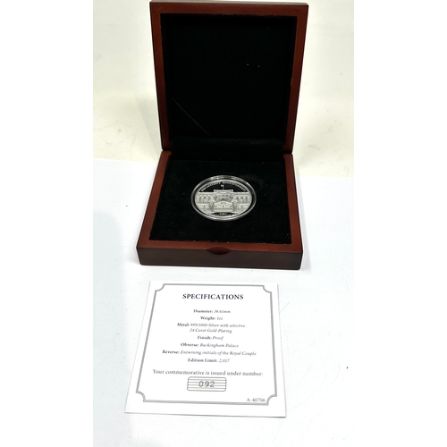 405 - Prince Henry of wales & ms .meghan markle 1oz silver commemorative coin with c.o.a limited edition