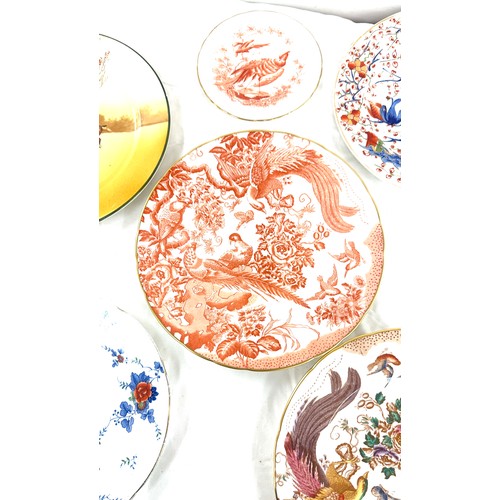 535 - Selection of 4 Royal Crown Derby collections plates, a royal doulton collectors plate and 1 other