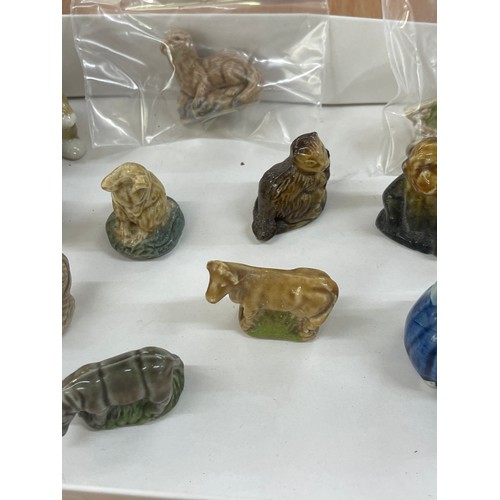 92 - Selection of miniature Wade figures