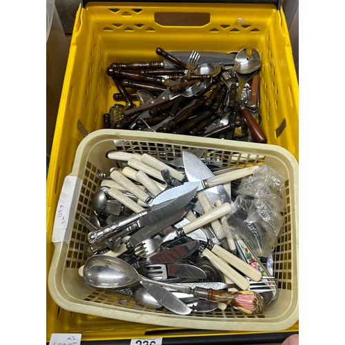 236 - Large selection of assorted cutlery