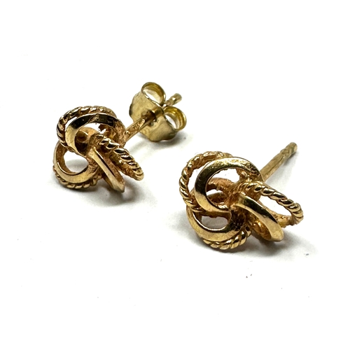 84 - 9ct gold earrings weight 1g