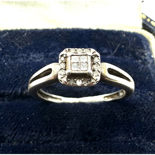 92 - 9ct white gold diamond ring weight 1.5g