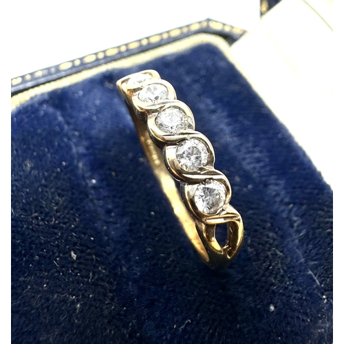 95 - 9ct gold white gemstone ring weight 2g