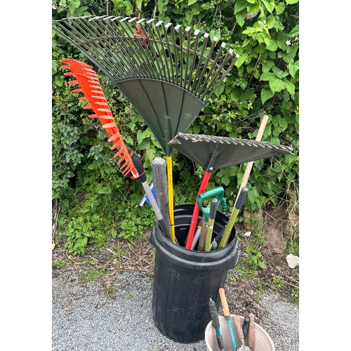 84 - Selection of garden tools to include rakes, shears, forks etc