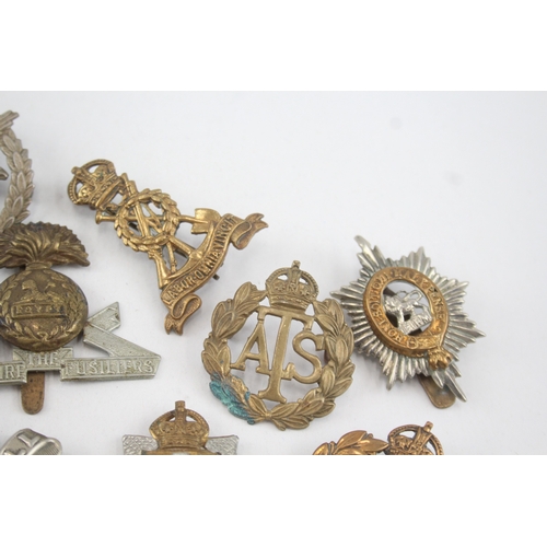 398 - Military Cap Badges x 10 INC Army Air Corps R.A.F A.T.S