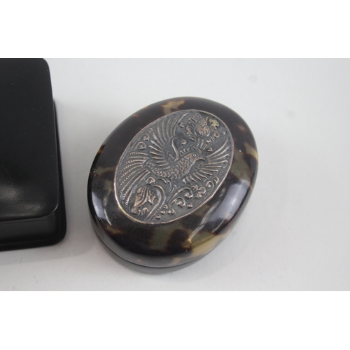 47 - 2 x .925 sterling detailed snuff / trinket boxes
