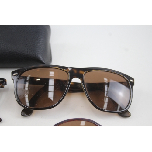 452 - Ray Ban  Designer Sunglass