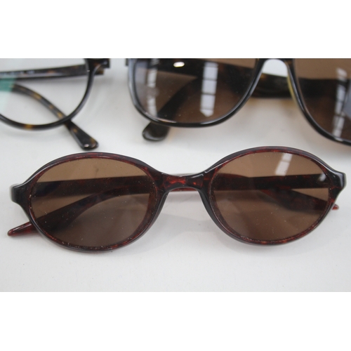 452 - Ray Ban  Designer Sunglass