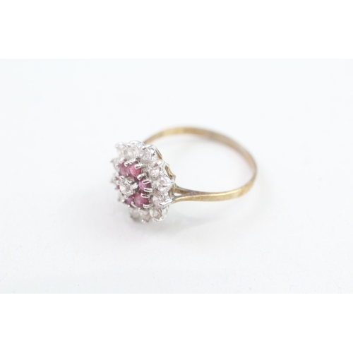 138 - 9ct gold vintage ruby & cubic zirconia cluster ring (2.3g)